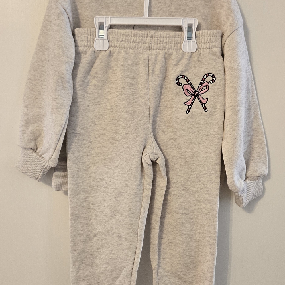 Grinch Festive Kids Sweatshirt With Advent Calendar and Pants Set - Picture 3 of 4